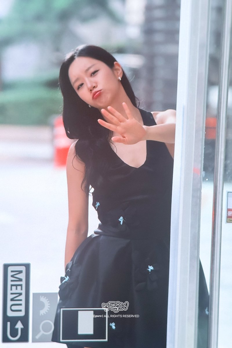 puro7007's tweet photo. 260624 KOREA BEAUTY FESTIVAL
#혜리 #이혜리 #HYERI https://t.co/fHP7XJdh1N