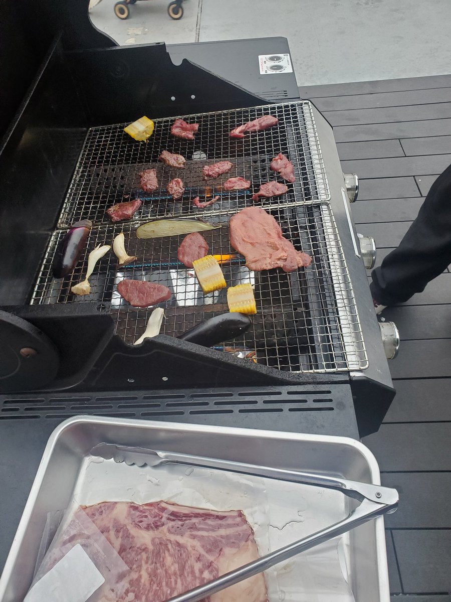 7rxrd3's tweet photo. 骨抜きにされたので肉🥩でパワーアップしないと‼️😤😤😤 https://t.co/19j7z2DMjM