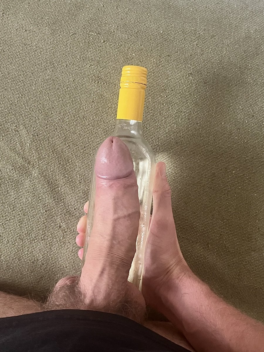 BenjiFosterXIV's tweet photo. Don’t forget to drink during this heatwave. https://t.co/7PvpJ1xAj3