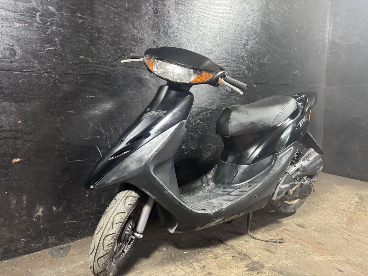 autoshop_able's tweet photo. 08061942LD ホンダ　黒　ZX仕様

エンジン本物ZX！
加速良好♪
2ストのためオイル継ぎ足しでOK！
カスタムベースに！

★店頭で試乗可能★

お支払い金額4.5万円(税込)

車両詳細、始動動画はこちらから↓

https://t.co/X4DCEoXV61

本日配送可能！
0429730245までお電話ください https://t.co/6ScaaLeGDI