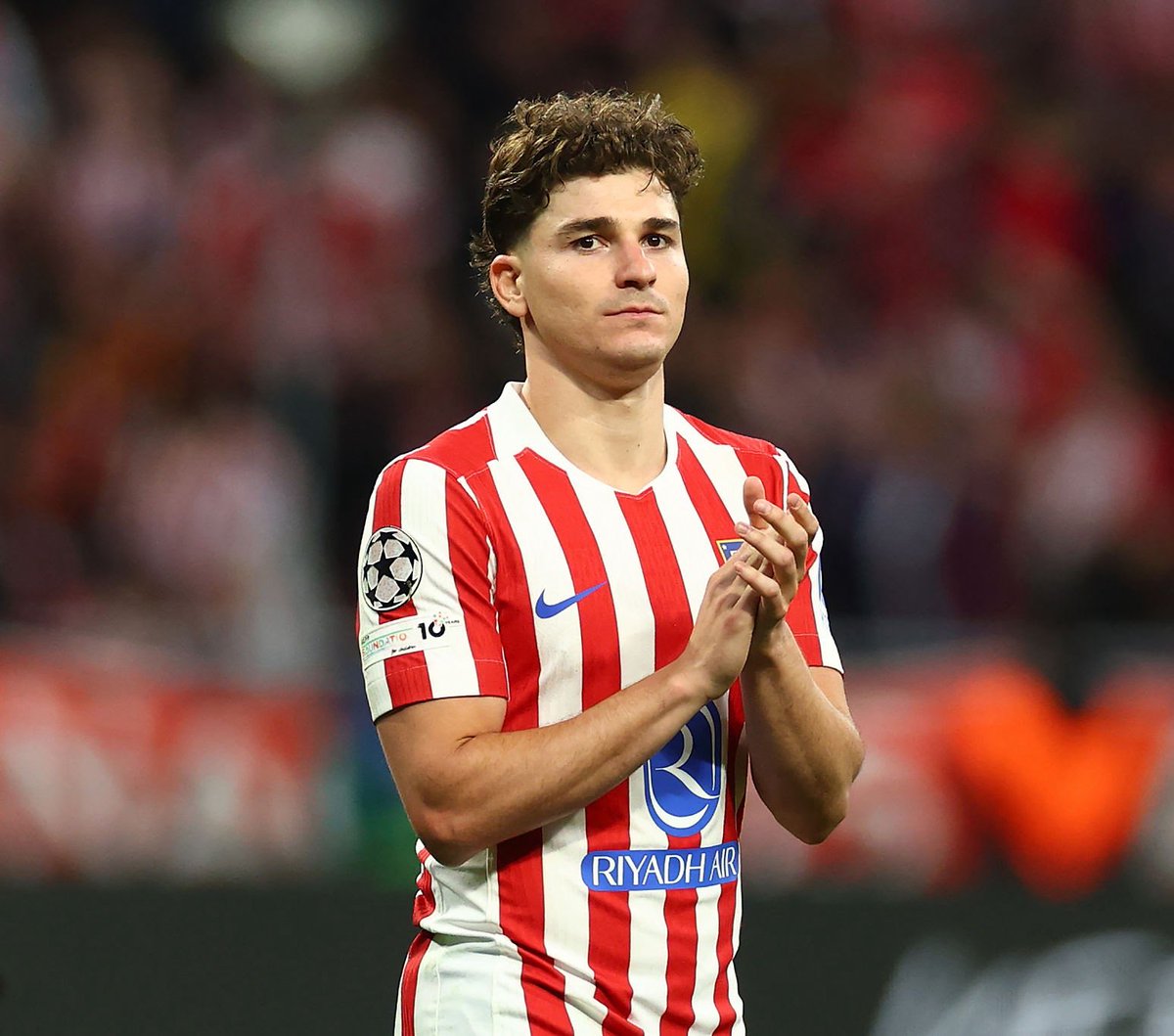 paupecf's tweet photo. 💣🚨 | EXCLUSIVA

🎓 Ante la negativa del Atlético de Madrid a dejarlo salir, Julián Álvarez se habría matriculado en la Universidad Complutense de Madrid

🗣️ El jugador argentino afirma que: “Es la única opción que tengo de conseguir un título” https://t.co/ytKGJ7QeUb