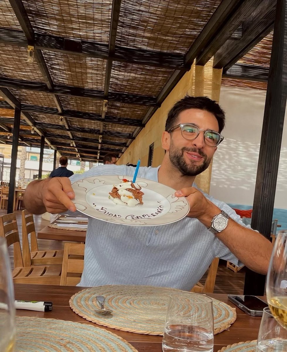 ilvolover's tweet photo. ¡Feliz cumpleaños, @piero_barone! Nuestros mejores deseos para este nuevo año de vida 🎉❤️ https://t.co/BBiSEDkxmP