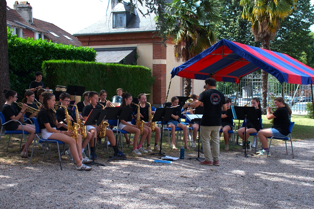 Image de Préfet des Hautes-Pyrénées - #NotreCulture 🎶 | Lors de la #FêteDeLaMusique, des élèves de l’option « Orchestre à l’École » du co