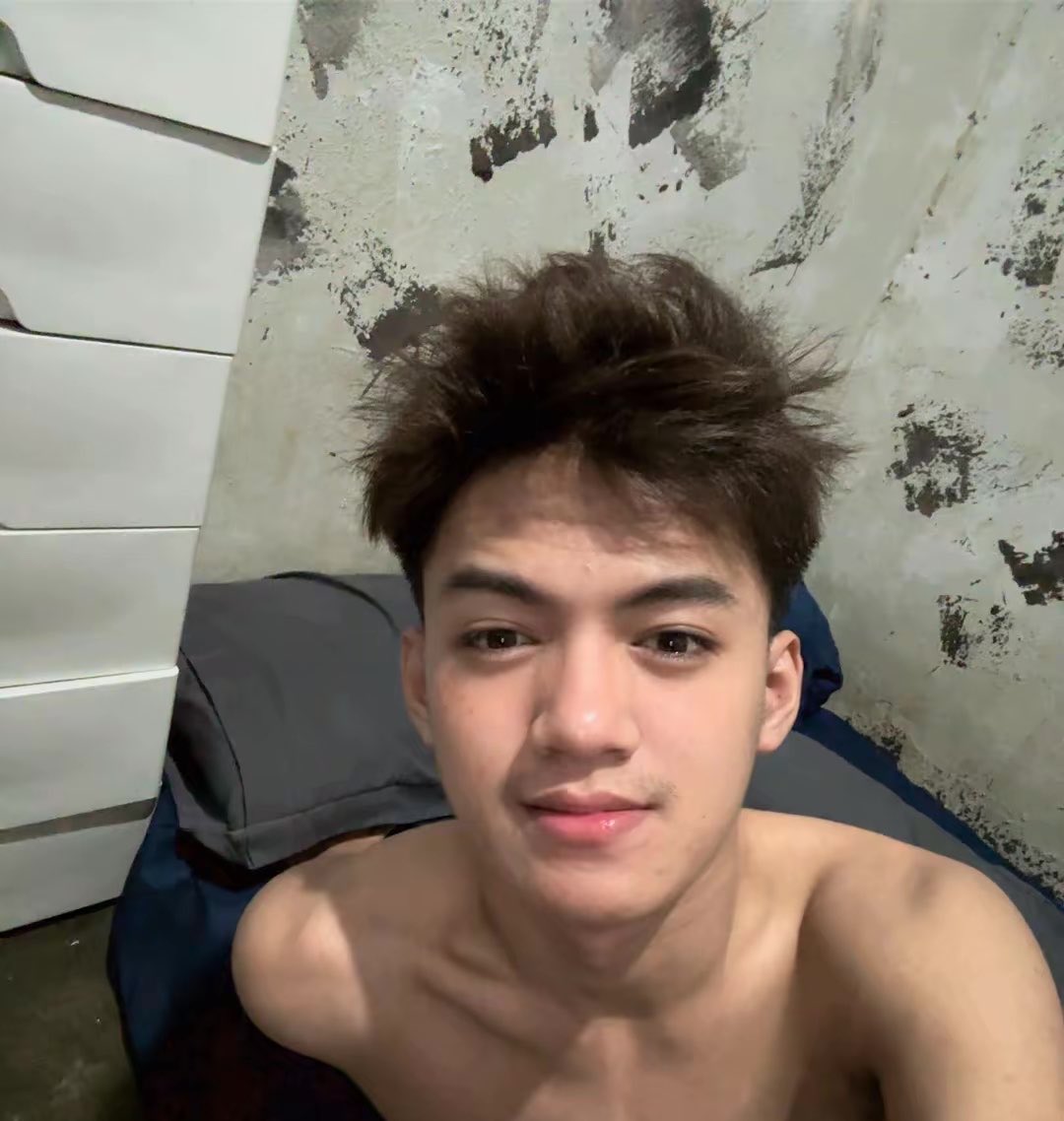 addaaqua's tweet photo. Cara gedein dada dong ? https://t.co/AyM7t4EGrt