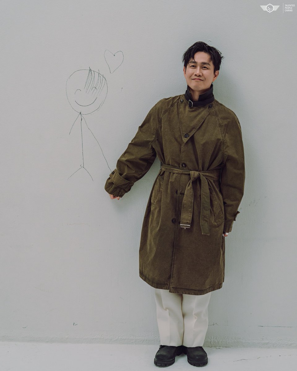 PrainTPC's tweet photo. [오정세]

오정세 배우의 개성 넘치는 감성을 담은 
GQ 7월호 화보 비하인드 공개 🖤

더 많은 비하인드는 공식 블로그에서 확인하세요
➥ https://t.co/JSR0yUWNFF

#오정세 #OhJungse
#GQ #GQKOREA #지큐코리아 https://t.co/xu7oH0L7UO