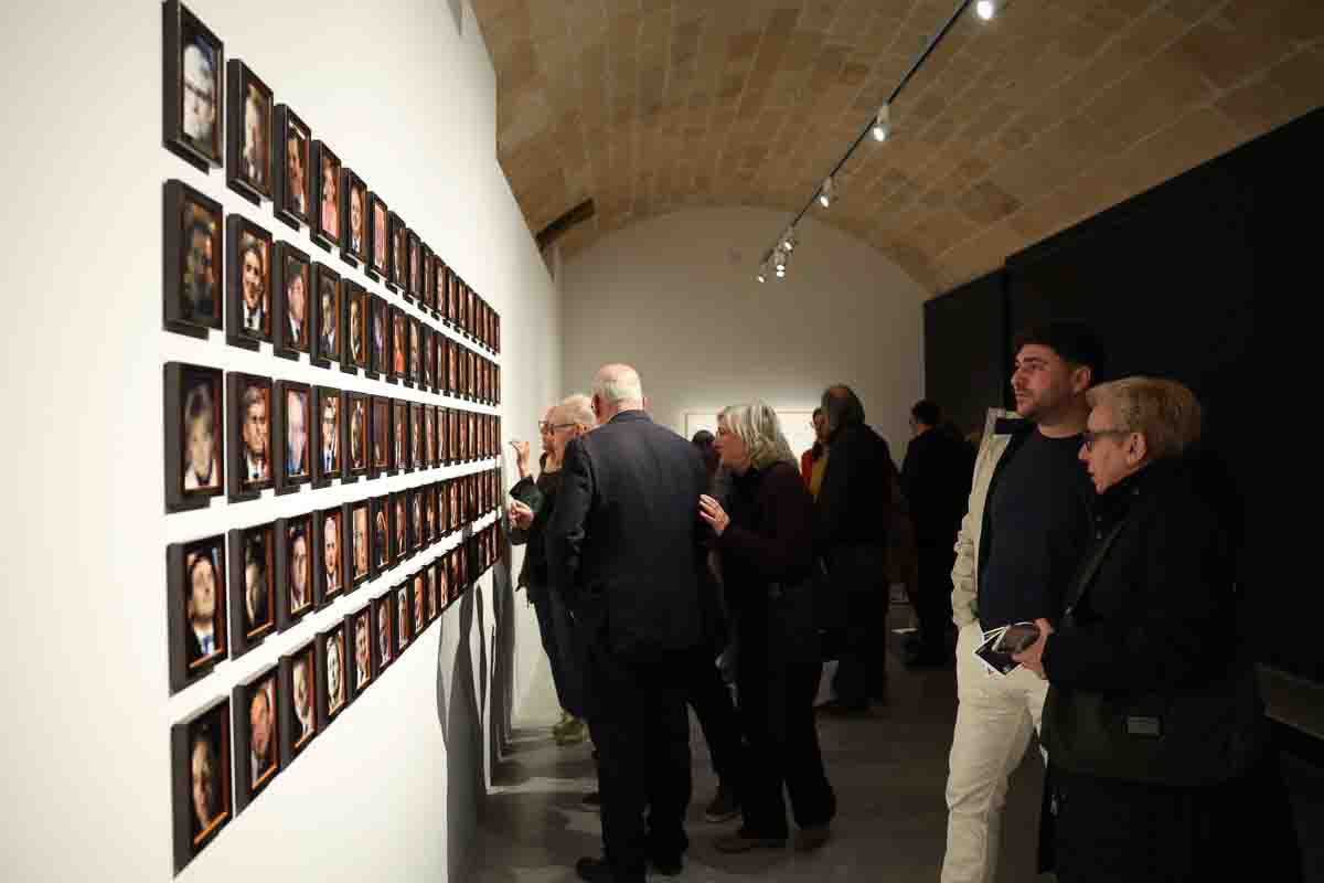 FTCatany's tweet photo. 📯

Darrers dies per visitar l'exposició PALCO DE HONOR de Paula Artés a la Fundació Toni Catany / Centre Internacional de Fotografia

Fins diumenge 28 de juny

Els nostres horaris:
dijous de 10 a 14h
divendres de 10 a 14 i de 16 a 20h
dissabte de 16 a 20h
diumenge de 10 a 14h https://t.co/AUDMR4FUrA