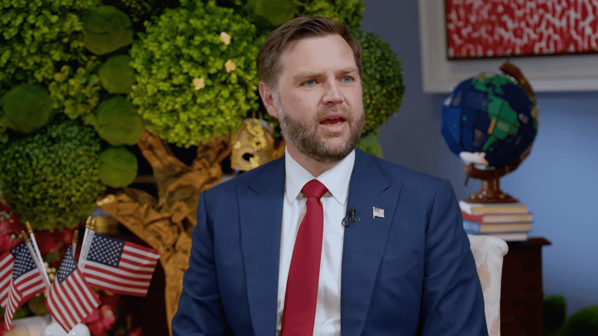 JD Vance has 'painfully awkward' response while greeting wife Usha ...