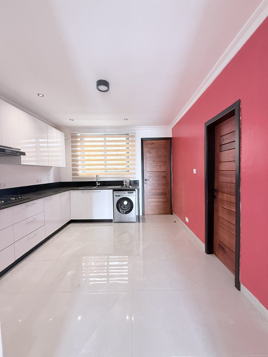 propertiesbyohe's tweet photo. Newly built 2 bedroom apartment with 3 washrooms for rent

Location : Tse Addo 📍

Price : 

$1000 / month for 1 year
Service Charge : GH1,000 / month 

DM/ Call / Whatsapp : 0202795533 for all enquiries.

Agency T&amp;C’s Apply.

Ghana World Cup England Football Asare Kakalika FIFA https://t.co/ORLkw08JXA