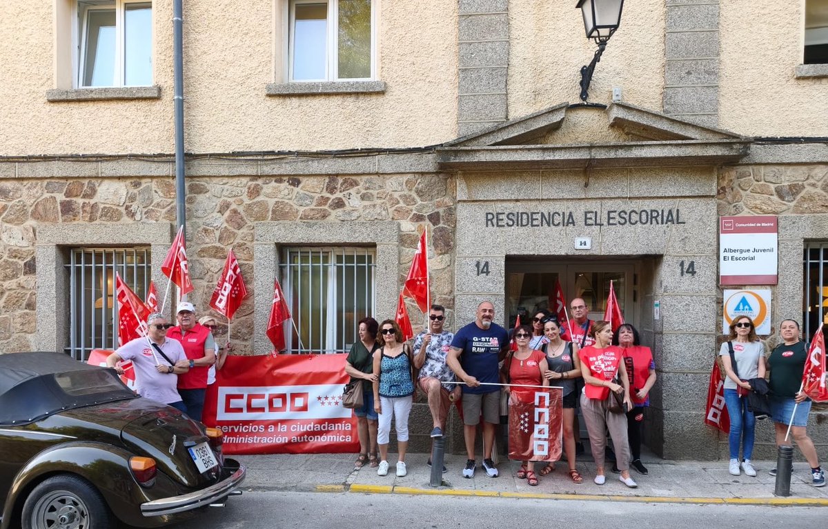 saamadrid's tweet photo. 📢 Hoy hemos estado en el Albergue Juvenil El Escorial en San Lorenzo del Escorial 
Reivindicando los servicios públicos y en contra de las privaciones de la Comunidad de Madrid 
🔴 El 1 de julio nos vemos en la Consejería #CCOO #ServicioPúblico https://t.co/EIGxSciBgr