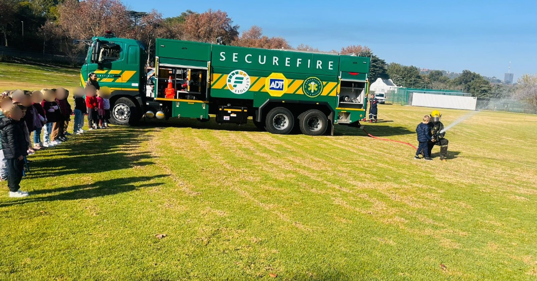 Fidelity_Secure's tweet photo. Fire safety education in action! 🚒🔥

Fidelity SecureFire crews recently visited a local school in Johannesburg alongside Netcare911, SAPS, and other emergency service partners, giving learners an exciting opportunity to engage with the people and equipment dedicated to keeping communities safe.

Learners explored emergency vehicles, interacted with first responders, and gained valuable insight into the critical role emergency services play in protecting lives and property every day.

It was a rewarding day of education, engagement, and inspiration, helping to build awareness and encourage the next generation of community heroes.

Keeping communities safe through education and preparedness.

#SecureFire #Johannesburg #GreenMachine #FireSafety #EmergencyServices #FireSafetyEducation