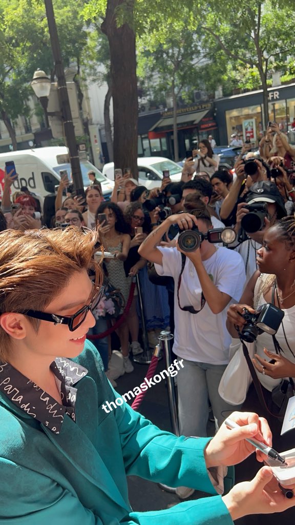 ThomasKongFR's tweet photo. KEN💚🦊🥹

TMK X 3PARADIS PFW27
#3paradisSS27xThomasKong
#3PARADIS
#PARISFASHIONWEEK
#tthomastc #kongjiro https://t.co/nRS2ZdSoEY