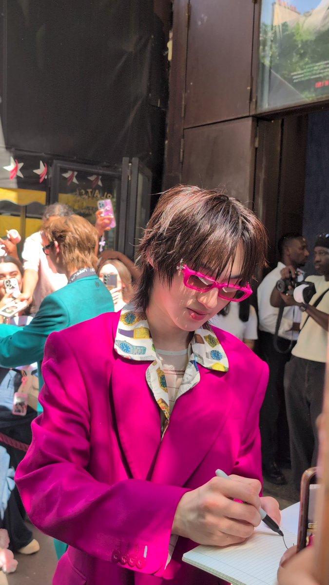 kimlipcheese's tweet photo. my kongsita <3

TMK X 3PARADIS PFW27
#3paradisSS27xThomasKong
#3PARADIS @kongjiro_ 
#PARISFASHIONWEEK
#tthomastc #kongjiro https://t.co/gJerb9Oy98