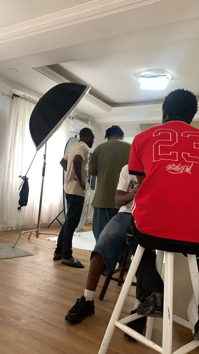 dotun_vnx's tweet photo. Shoot day https://t.co/0a2lbGrfzB