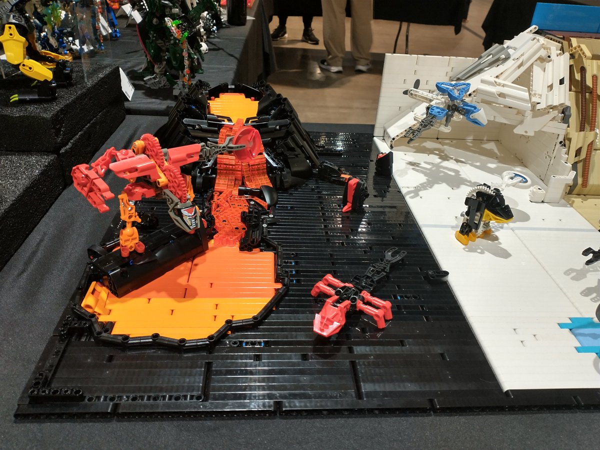 TheLegoRPer's tweet photo. The World of Throwbots/Slizers, my main display piece at Brickworld Chicago 2026. 

More pictures and design details can be found here:

https://t.co/to5K7ho3Vf

Character names and bios can be found here:

https://t.co/825m9lpclR

#lego #slizers #throwbots https://t.co/Iht7ELCGiC
