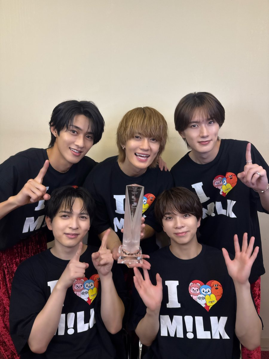 オリコンニュース tweet media