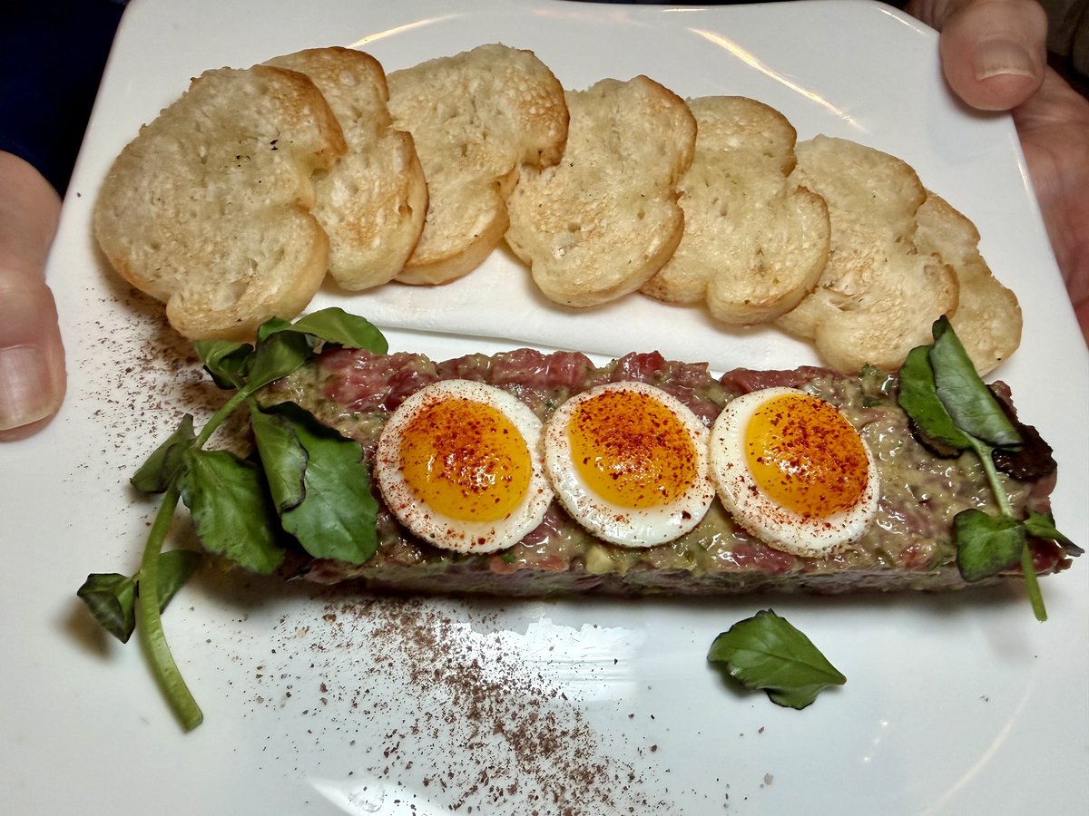 jwalkermobile's tweet photo. Dinner in Tampa last night at Bern’s https://t.co/EDzP6eVIYq
