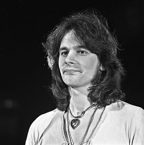 TheOfficialAPP's tweet photo. Happy 81st birthday to Colin Blunstone.

From the timeless ‘Old and Wise’ to the soaring ‘The Eagle Will Rise Again’, Colin’s distinctive voice brought warmth, emotion and elegance to some of The Alan Parsons Project’s most cherished recordings. Wishing him a wonderful day. https://t.co/lLnkRT6DGJ