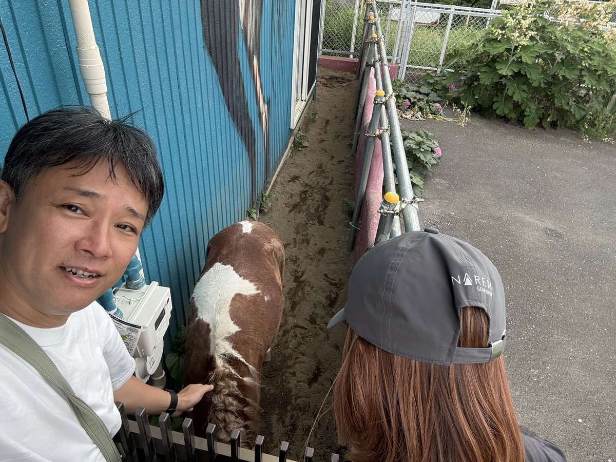 uks1028's tweet photo. 6/24は結婚記念日なので、馬カフェにオープン待ちして行ってきましたw

こうやって今年も機嫌良く過ごせているのも、奥さんがしっかりしてくれているおかげです。感謝感謝でございます。

■その後、何してるの？な話

結局いろいろ考えたんですが、自分で会社を立ち上げることにしました。

有り難いことに新しいお仕事にも挑戦しながら、新しい人生を謳歌しております〜

「最近何やってるの？」「こんなこと手伝える？」など、お気軽に声をかけてもらえると飛び上がって喜びます。近々ぜひ、情報交換がてらお茶や飲みに行きましょう！

ではでは〜

#馬カフェ　#結婚記念日