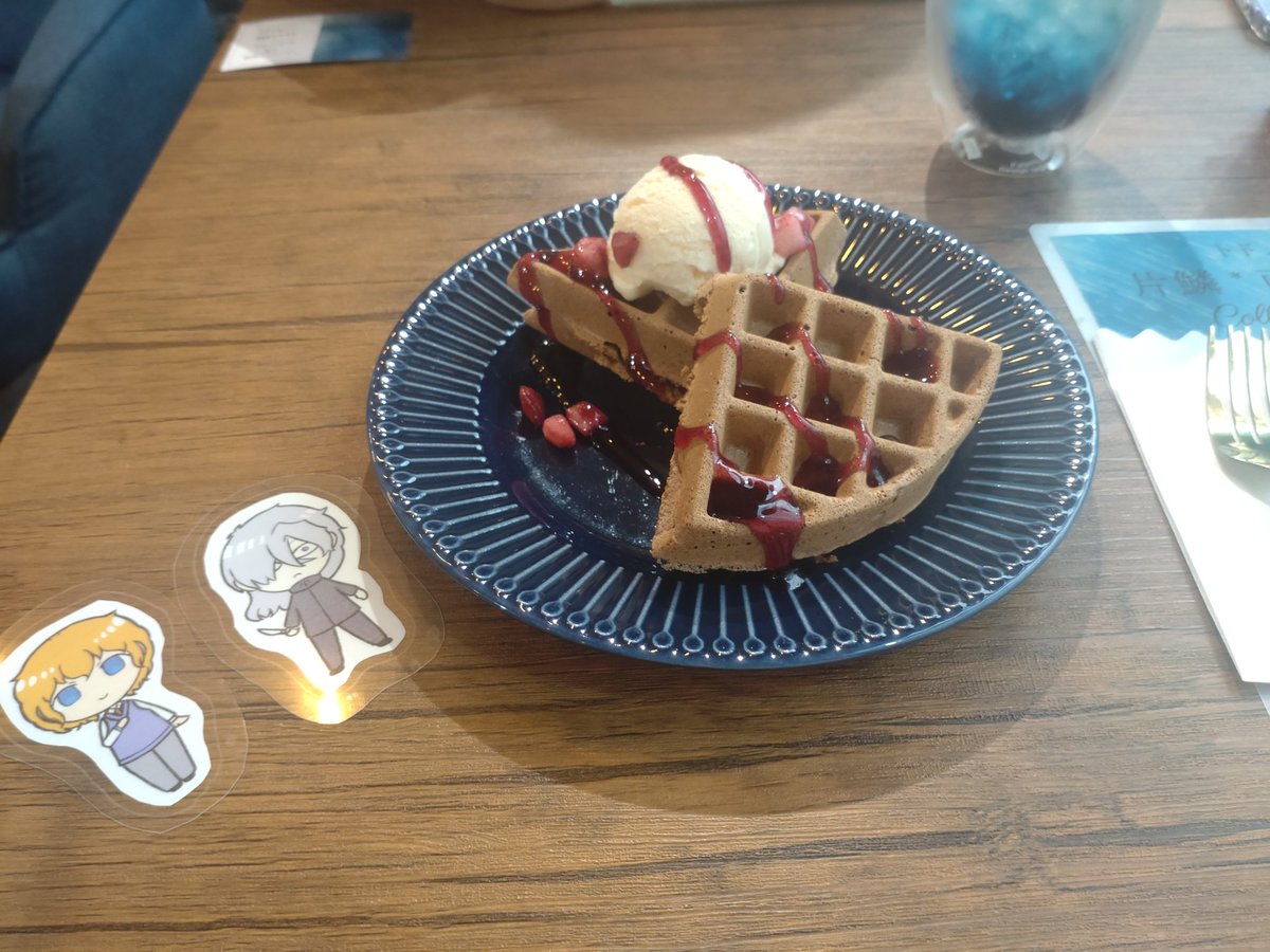Chikako2444's tweet photo. 片鱗コラボカフェ、自陣で行ってきました〜！！ https://t.co/pp9H5RBdRg