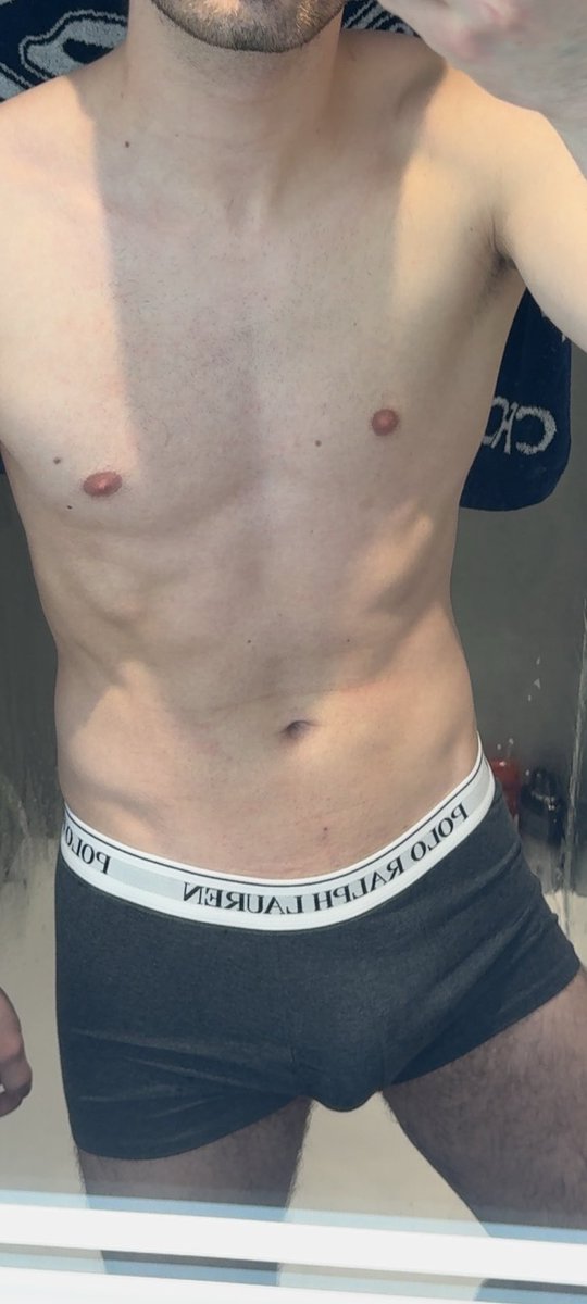 MaxFun103's tweet photo. Whats up? 😈🔥🥵

Its to warm outside wanna Go swimming ?😋 https://t.co/1arknw5uBL