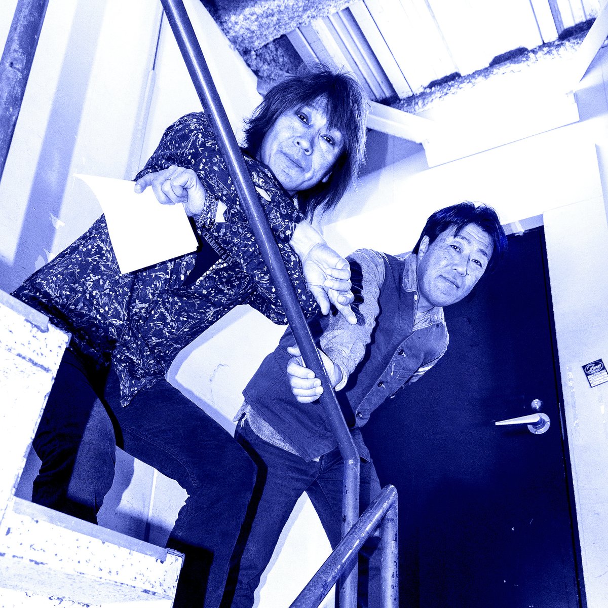 mind_o_nation's tweet photo. 21時からは、やしの実FM 84.3MHz「MIND-O-NATION」オンエア📻⚡️

今回のテーマは「Real What’s New?」です💿

「やしの実FM」は無料アプリ「FMプラプラ」で全国どこでも聴けます📻🎸(トム)
#mind_o_nation @69DSK @0084guitar
https://t.co/2zeiyppv4B https://t.co/TwNrb05l8R