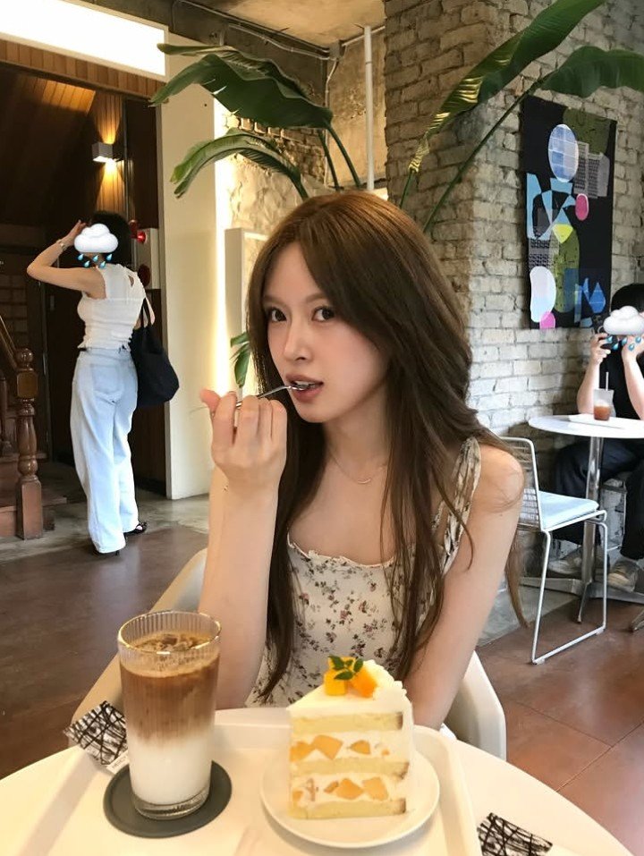 yoosilver's tweet photo. She was a fairy🧚‍♀️ #고은 #KOEUN #letsgoeunn https://t.co/fOuDOqIVpG