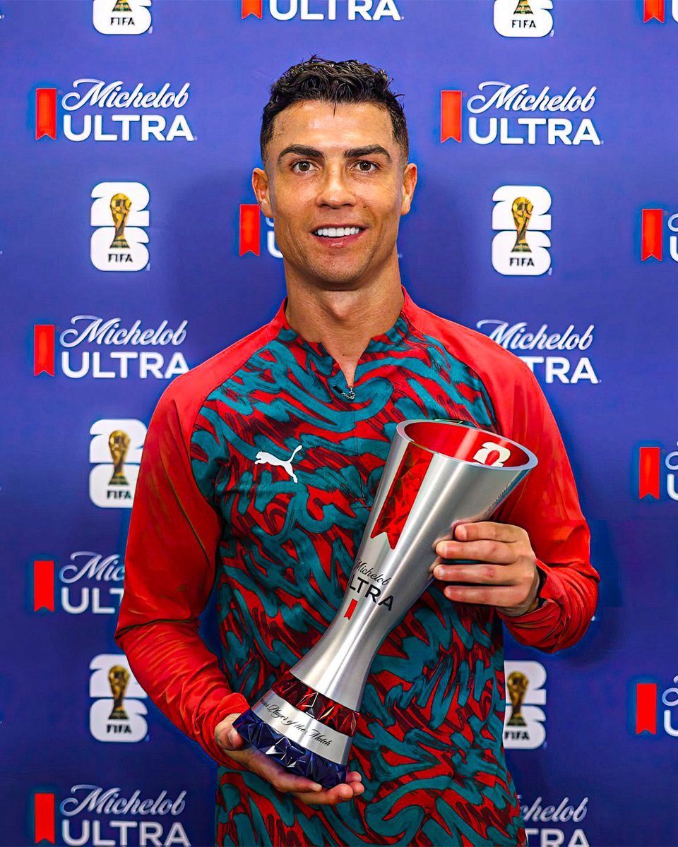 severusity99's tweet photo. No CR7 fan will pass without liking this

At 41 years of age, it is incredible https://t.co/U5zoq1Rm1I