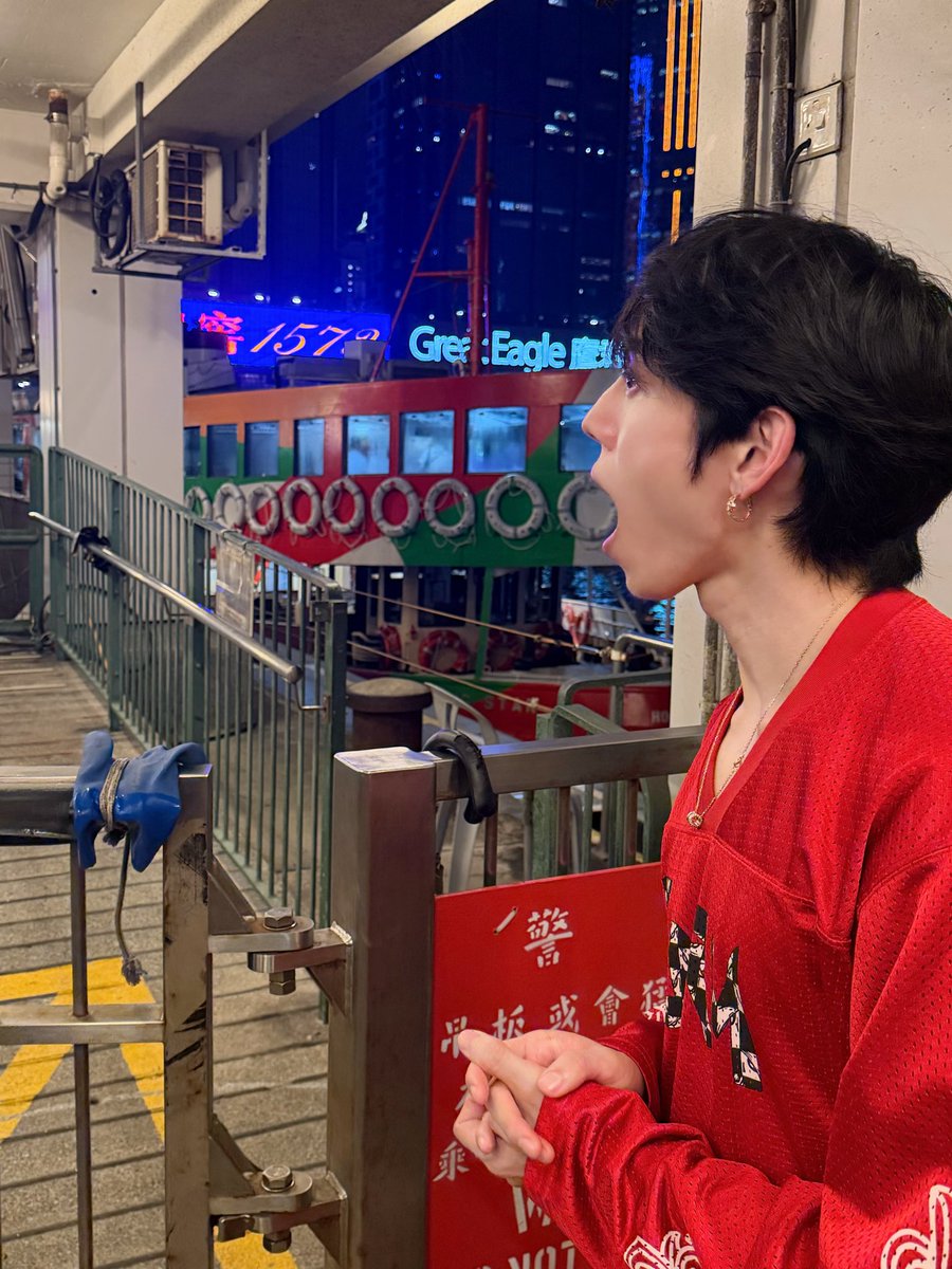 ifntinfo's tweet photo. [SNS] 260625 INFINITE Dongwoo Fromm Update

"Eating the swim tube. Nom 🍽"

#인피니트 #동우 #장동우 https://t.co/wM0sJILse0