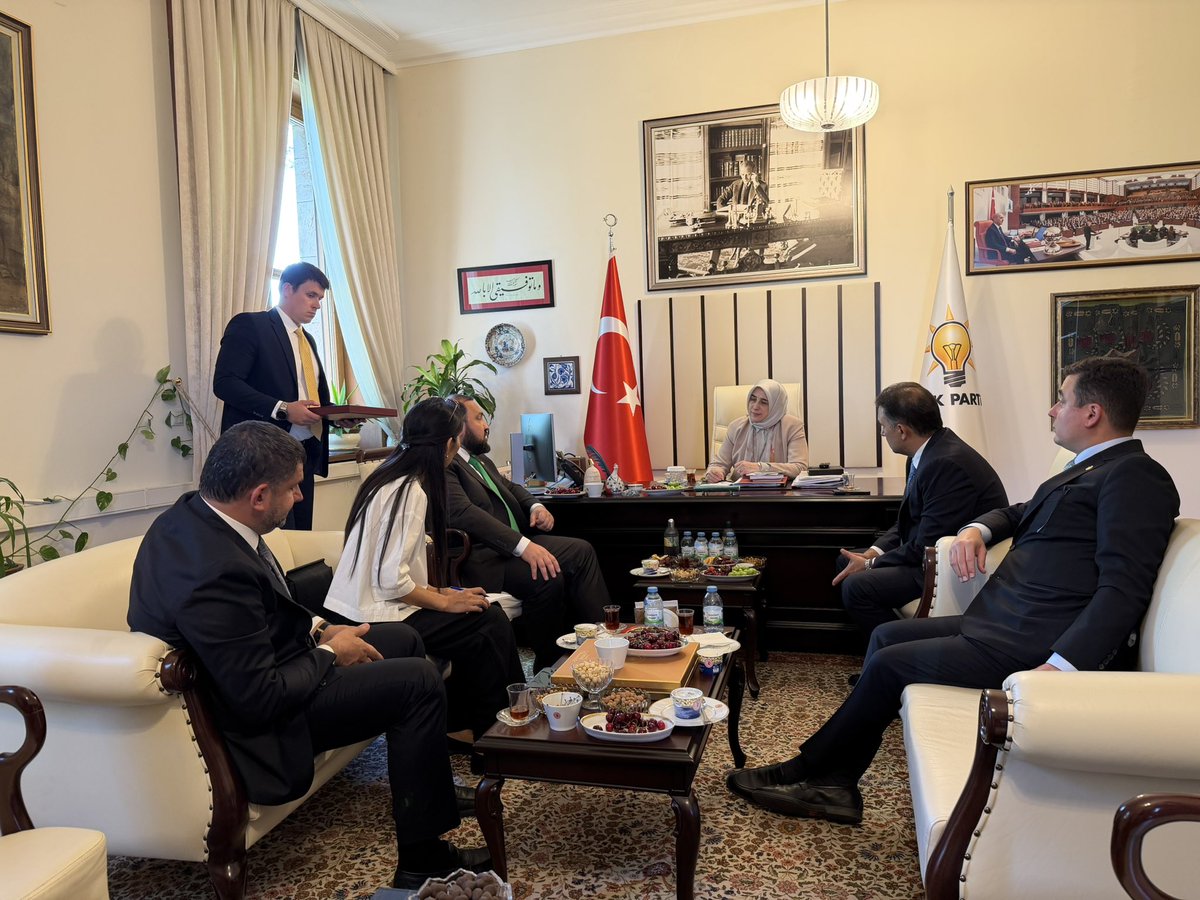 AvOzlemZengin's tweet photo. Gazi Meclisimizde, Rusya Federasyonu Devlet Duması Milletvekili Sayın Biysultan Khamzaev’i misafir ettik.

Türkiye–Rusya ilişkileri ile bölgesel gelişmeler üzerine verimli bir değerlendirme gerçekleştirdik. Nazik ziyaretleri için Sayın Khamzaev’e, İstanbul Milletvekilimiz Yahya Çelik’e, Çorum Milletvekilimiz Yusuf Ahlatçı’ya, Ankara Milletvekilimiz Osman Gökçek’e ve Manisa Milletvekilimiz Murat Baybatur’a teşekkür ediyorum.