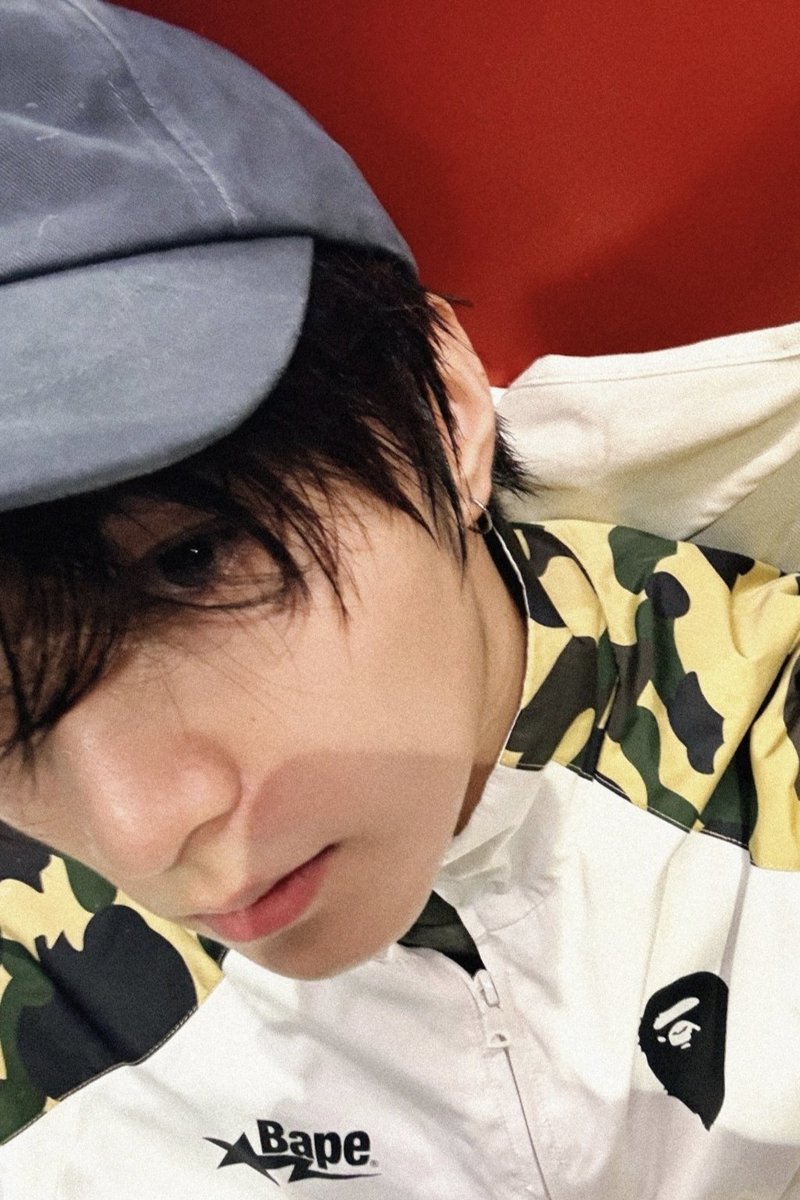 Missonwk's tweet photo. 看到这张的第一眼下面好像被他舔了 https://t.co/YKEM8BEm7D