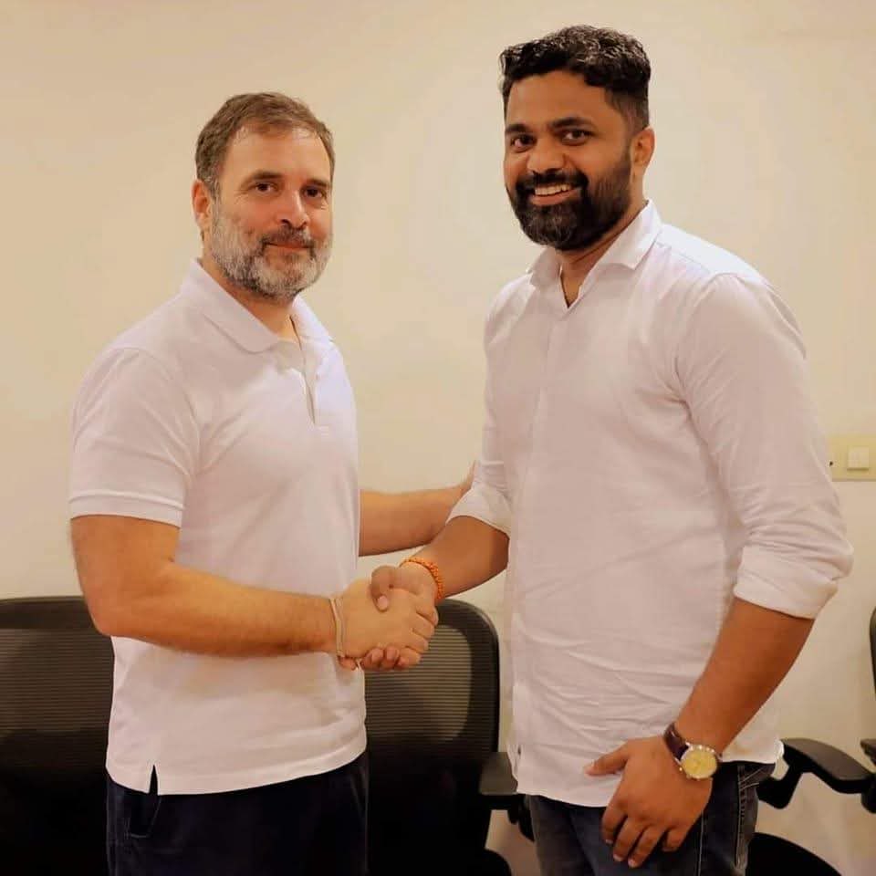 VijayGajeraO's tweet photo. @news24tvchannel Bhang Pi Hai Kya @news24tvchannel?

He is a congress leader, not a farmer 🤌 https://t.co/QDLk6wR1WP