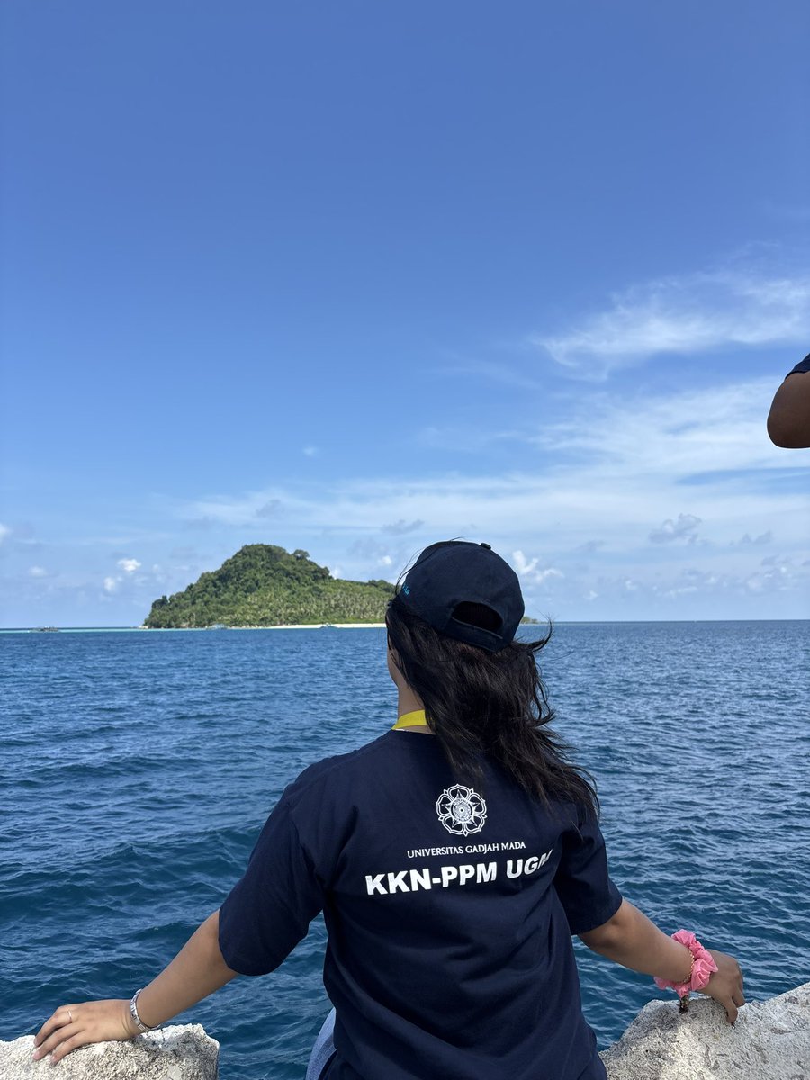 kaditaugm's tweet photo. hi dari kepulauan anambas https://t.co/sLx5IGA2IX