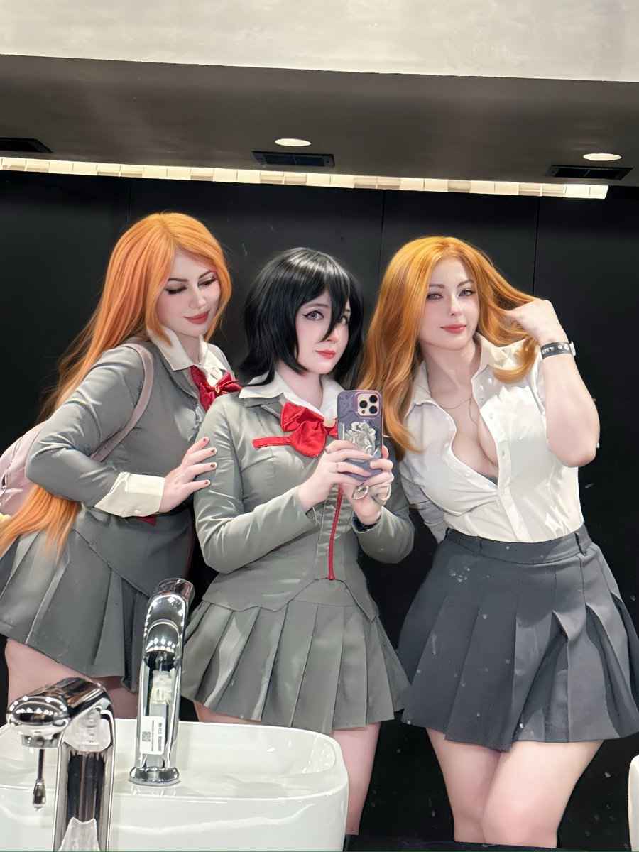 sanchanclau's tweet photo. Ayer fui a ver con estas hermosas al estreno en cines de los Primeros cap de Bleach!!! ❤️ si me gustó 🔥🔥 
@MaguiSunshine @PuchysLove https://t.co/pX2oG0Fbvp