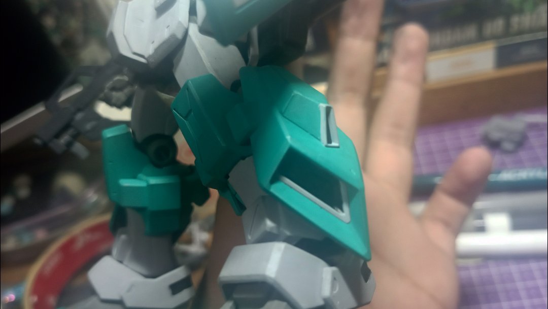 konohoshi_seina's tweet photo. Im actually still kind of shaky, 7 years in the hobby and this my first ever completed custom build (i still dont have a name for it) https://t.co/0K8kr4BkAQ