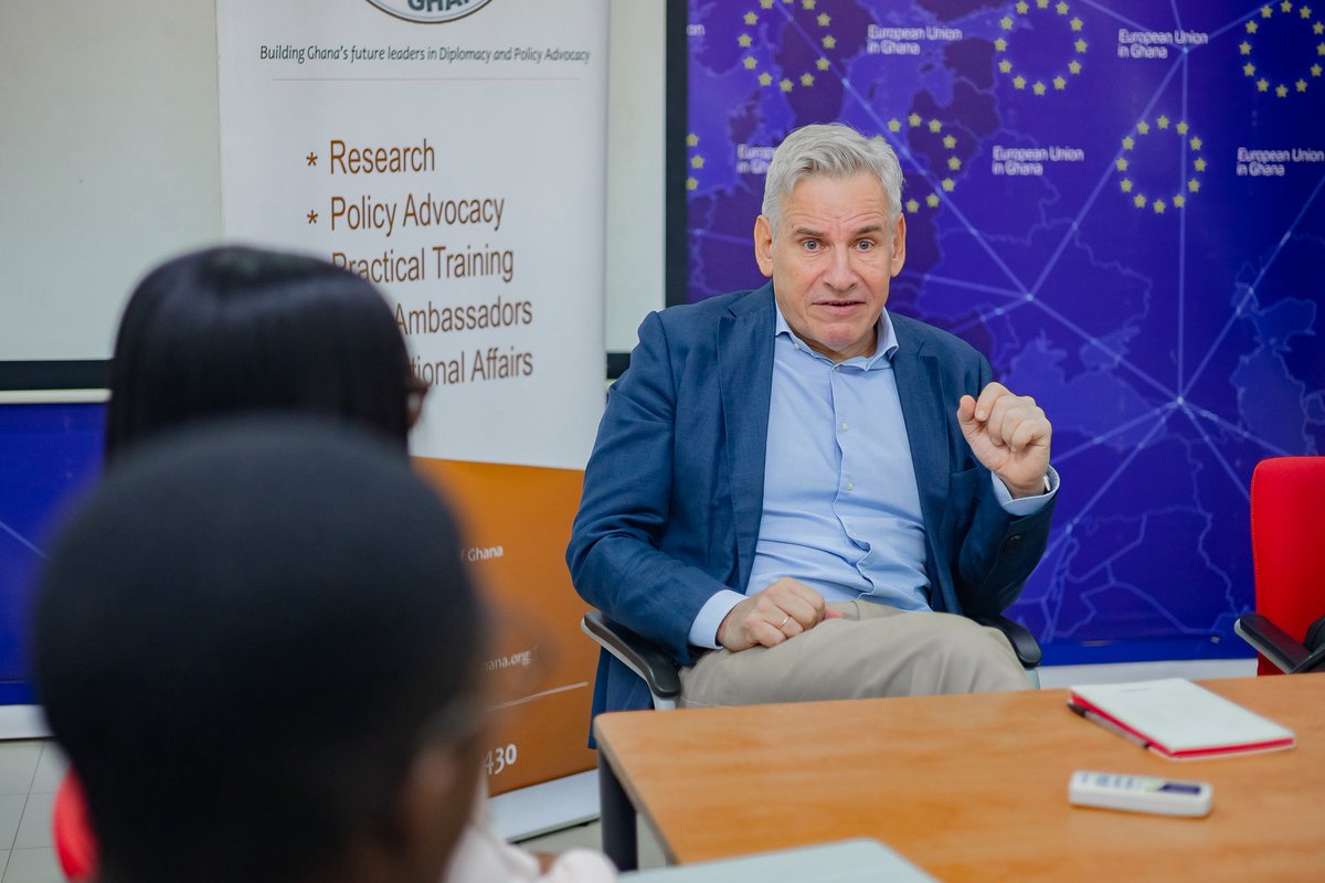 aarkomensah's tweet photo. Earlier this week, I joined fellow young leaders to the EU Delegation to Ghana, and had the opportunity to directly engage with Ambassador Rune Skinnebach on the evolving EU–Ghana relationship and how this partnership could be further strengthened, particularly through enhanced trade and cooperation.🇪🇺🇬🇭

#youngdiplomatsofghana #EUGhanaRelations