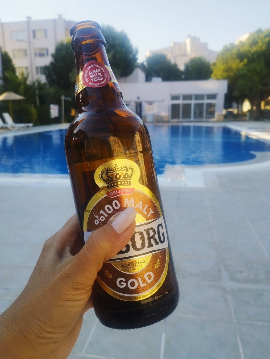 onlyaylinnn's tweet photo. Soğuk içiniz 🍺 https://t.co/ssIvs9efEJ