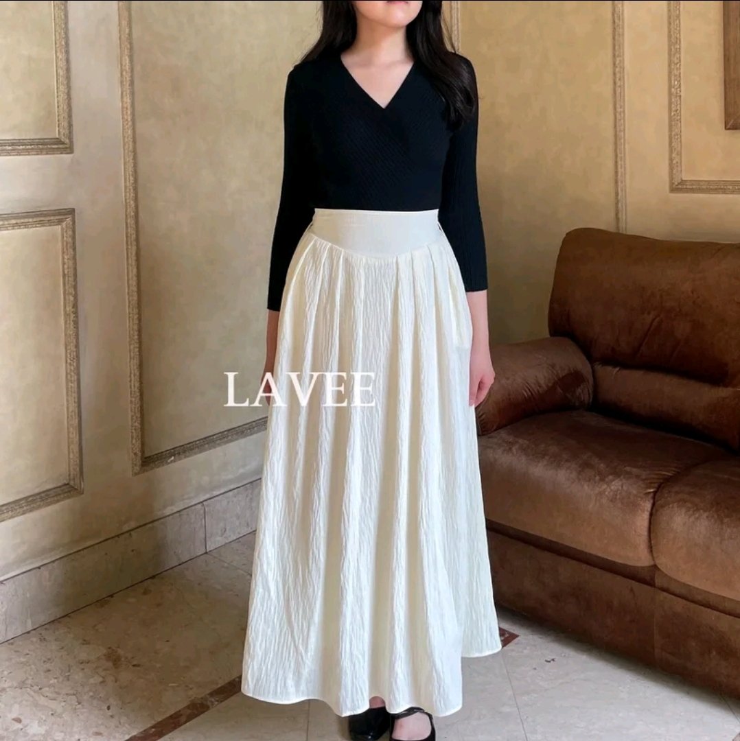 vanillppeee's tweet photo. yang cari rokk, nii ku pl rok merk lavee warna broken white (lebih ke soft yellow), baru 1-2× pake aja pas lebaran 
120k boleh nego https://t.co/zvlIuCuIg1