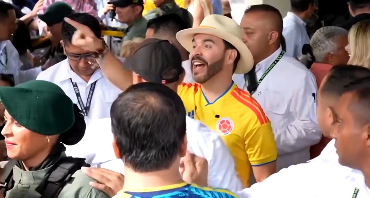 Camguarda's tweet photo. 🚨 BREAKING: Colombian presidential candidate Iván Cepeda Castro has officially conceded the election to Abelardo de la Espriella.

De la Espriella is now set to become Colombia's president-elect following a hard-fought and highly contentious campaign.

The result marks a major political shift and is being celebrated by supporters as a victory for the country's conservative movement.

Questions and debates surrounding the election process are likely to continue, but the concession significantly clarifies the outcome of the race.

Colombia's political landscape may be entering a new era.

🇨🇴

#Colombia #Election #BreakingNews #Politics