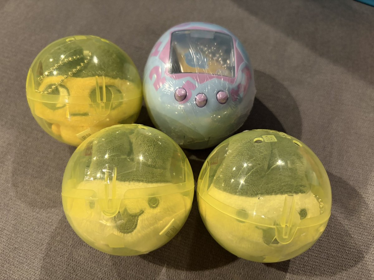 6jyyj6's tweet photo. たまごっち ガチャガチャ ぬいぐるみマスコット キャリーケース コレクション カプセルトイ 交換

【譲】
まめっち
みみっち ×2
たまごっち水色

その他 ぷちきゅあ、スヌーピーめじるしチャームもあります。

【求】
定価➕送料

条件合う方いましたらお気軽にお声掛けください🙇‍♀️ https://t.co/Hr6rrOF7Dk