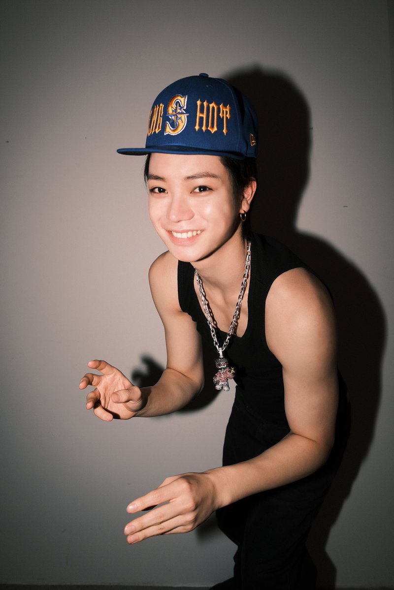 miss4sho's tweet photo. #2yulz in tank top >> https://t.co/IVH8aDxhar