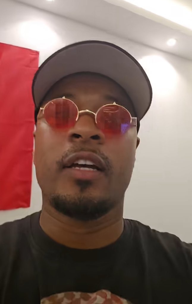 centreGoalHQ's tweet photo. 🚨🎙️| Patrick Evra:

“People are praising Djed Spence for refusing to shake Thomas Partey’s hand, but I think it’s gutter behavior. If you have a problem with someone, handle it privately instead of putting on a show for social media.”

“As a Black man, I find it disappointing. And let’s be honest, Spence can never reach Partey’s level in football. Partey has already achieved things most players only dream of.”
