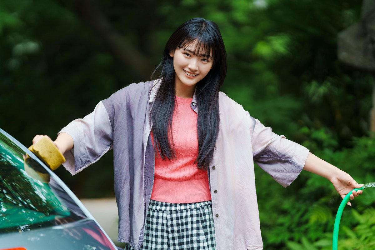 BEEEEM_NEWS's tweet photo. 櫻坂46 山﨑天、純粋な輝きに触れられるグラビアに。『blt graph.vol.115』表紙解禁
#櫻坂46 #山﨑天 
https://t.co/dCTrCNGXHV https://t.co/ijBS0P5B59