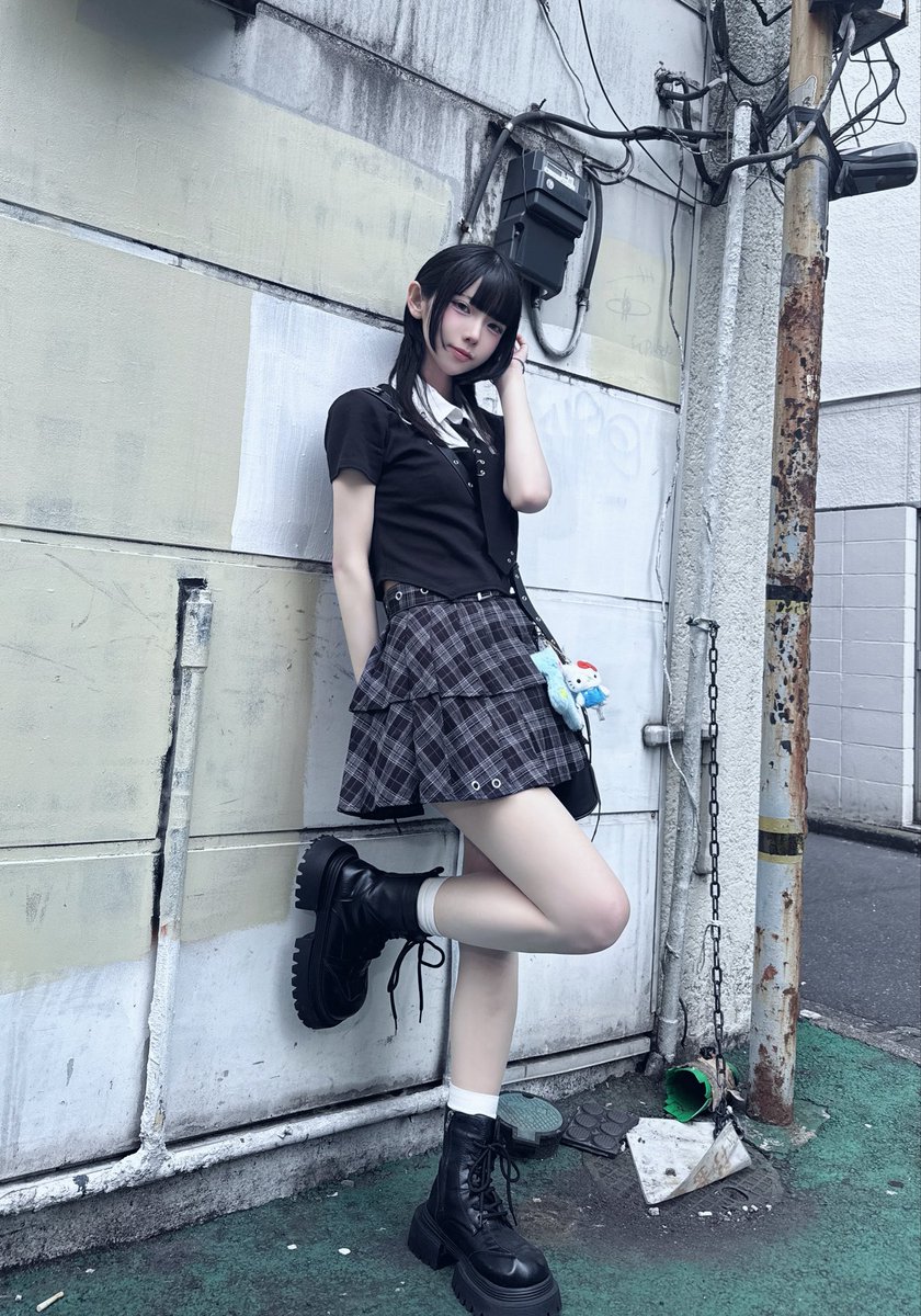hakanai_sho's tweet photo. 168cmウルフカットの女の子。 https://t.co/rg2cLZAASo