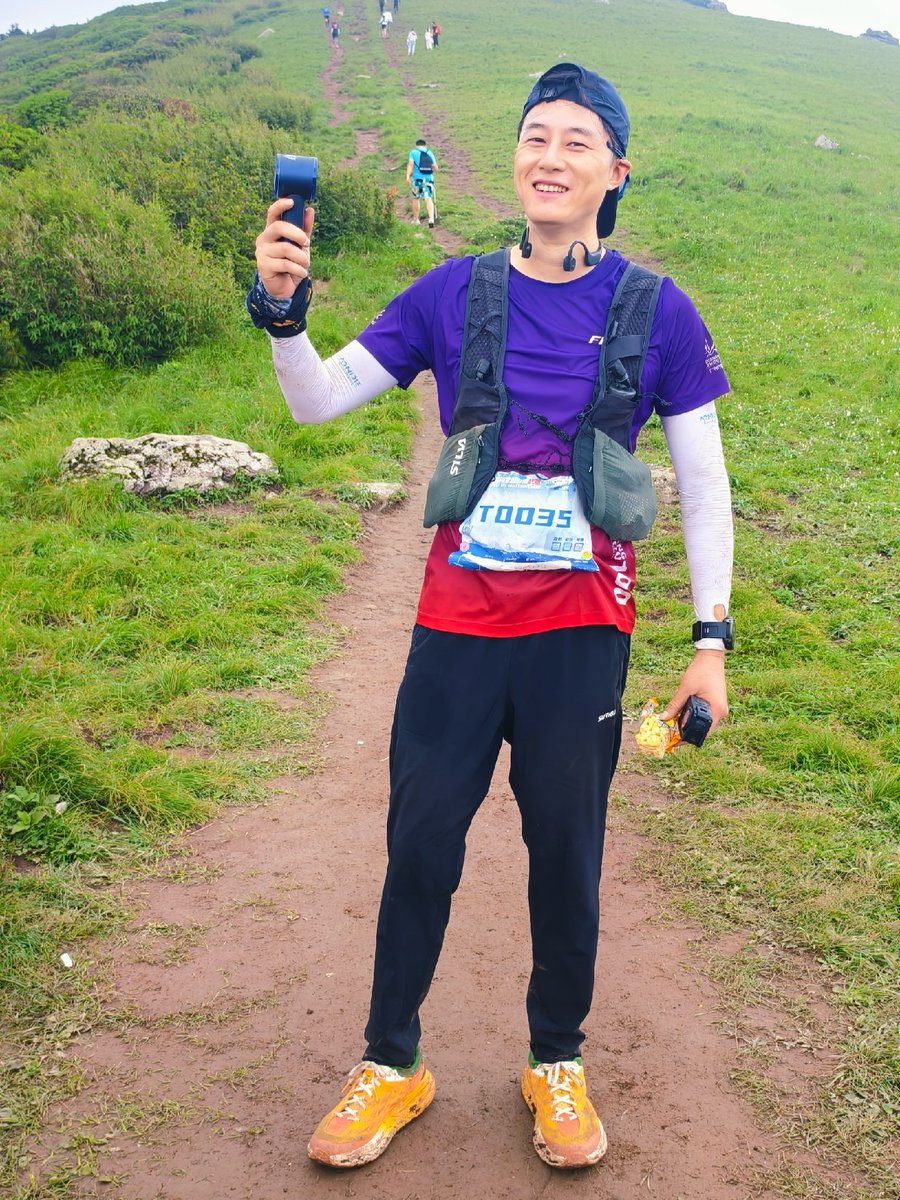 weeee9888's tweet photo. Just hit my new PR on the 5K trail—hit a wall at 3K, but pushed through every shaky step. Limits are just stories we tell ourselves. Next stop, break the 18min mark! https://t.co/fWJXHl4Ytl