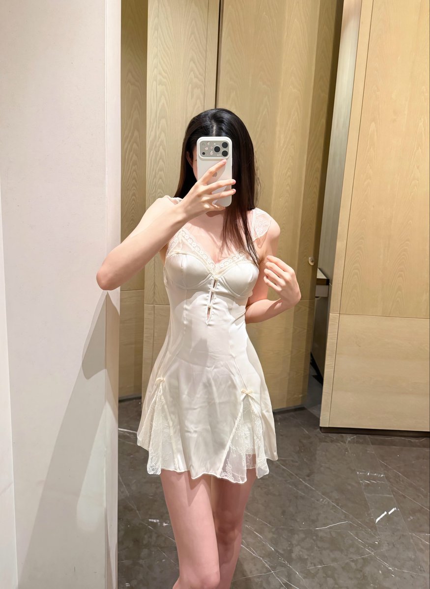HeatherInci6941's tweet photo. 性感睡衣 #女s #调教 https://t.co/NAF7Q80r7v