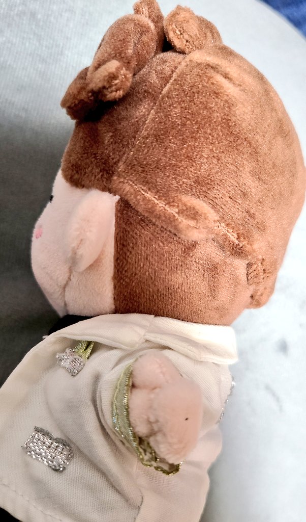 0426chroru's tweet photo. Rain☔智くん🕺🎵🎶
明日☔ですからね～

シャツの上から着させてます
ネクタイ切れそうで怖いです💧
(´；д；｀)

ジャケットは脱がせて着せました
v(´・∀・｀*)v

(ﾉ)•ω•(ヾ)むにむに💙ほっぺ💙

＃さとぬい💙🍀 https://t.co/Tq7CJEoh8q