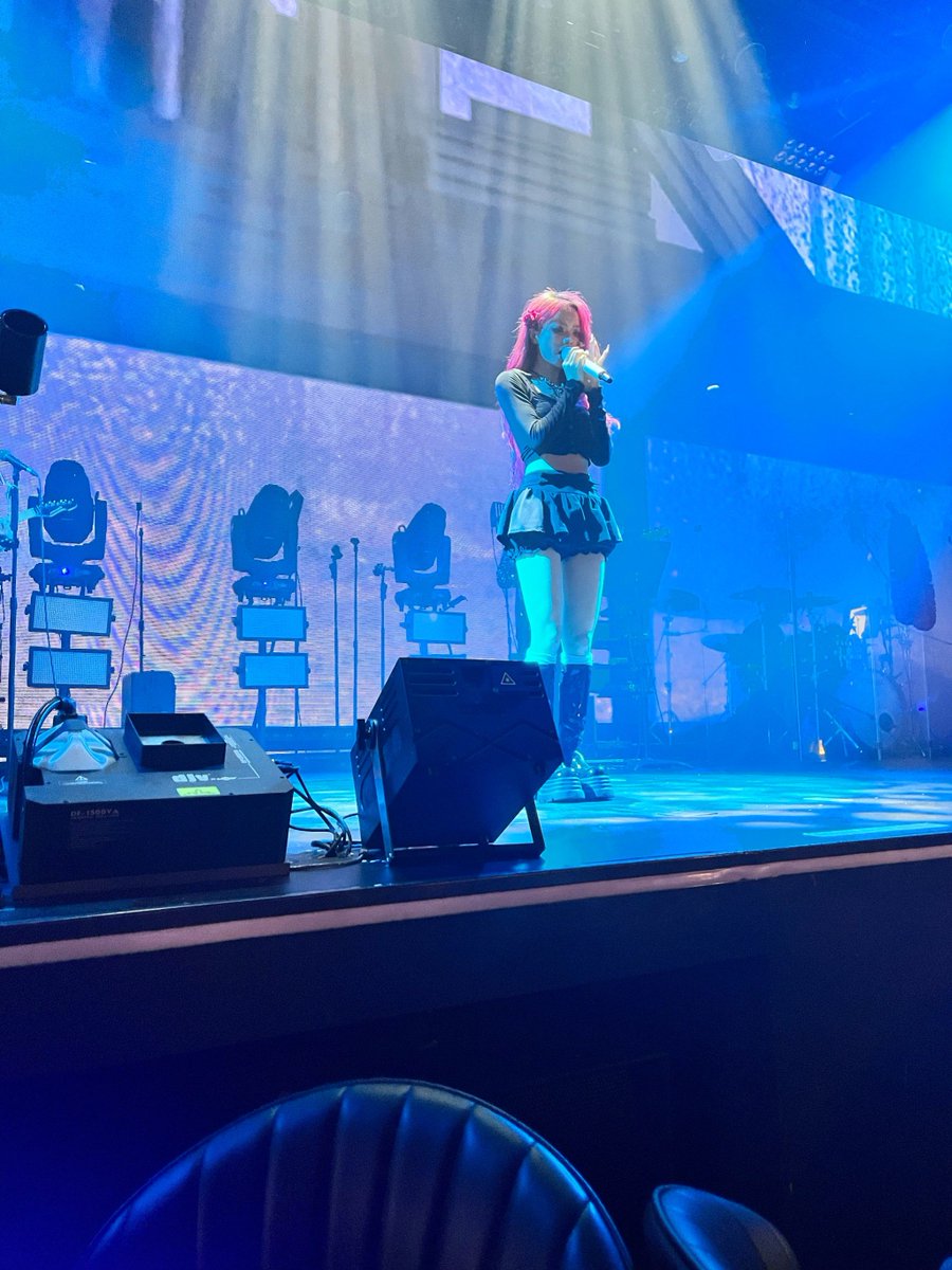 clickcherry's tweet photo. Just left the indie band’s live show and my ears are still ringing in the best way—raw guitar riffs and that crowd sing-along Pure magic. Don’t miss their next stop! https://t.co/CwM2Ps8rNH