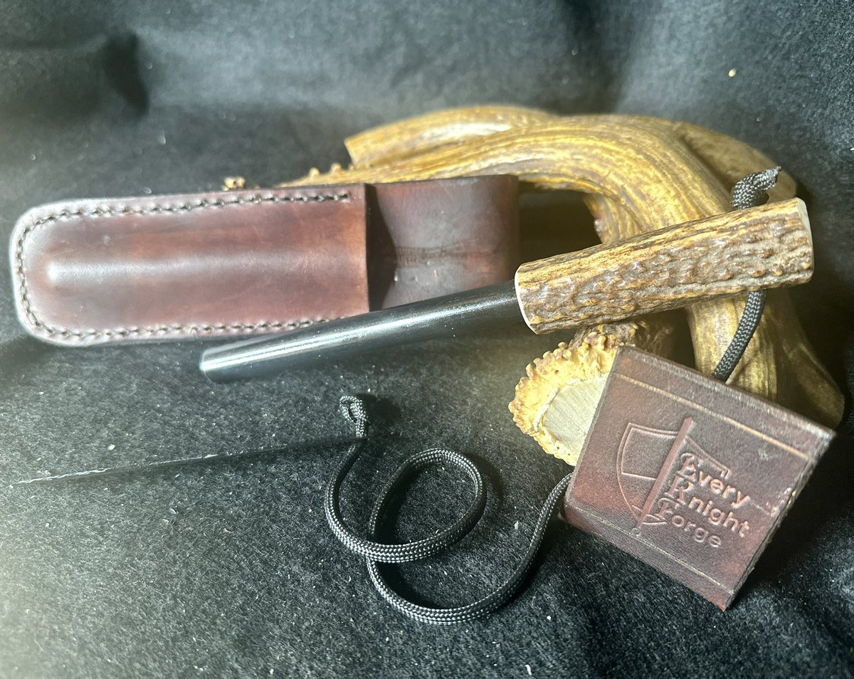 EKForgeLLC's tweet photo. This one is headed to Julianna in MS.  May all your campfires start easy, burn bright, and keep you warm.
#BushcraftGear #FerroRod ⁠#FireSteel #SurvivalGear #Bushcraft ⁠#Survivalist ⁠#PrepperGear #OutdoorGear #FireStarting #Handcrafted #AntlerArt #ElkTine #LeatherSheath https://t.co/Ks4YEyrTa8