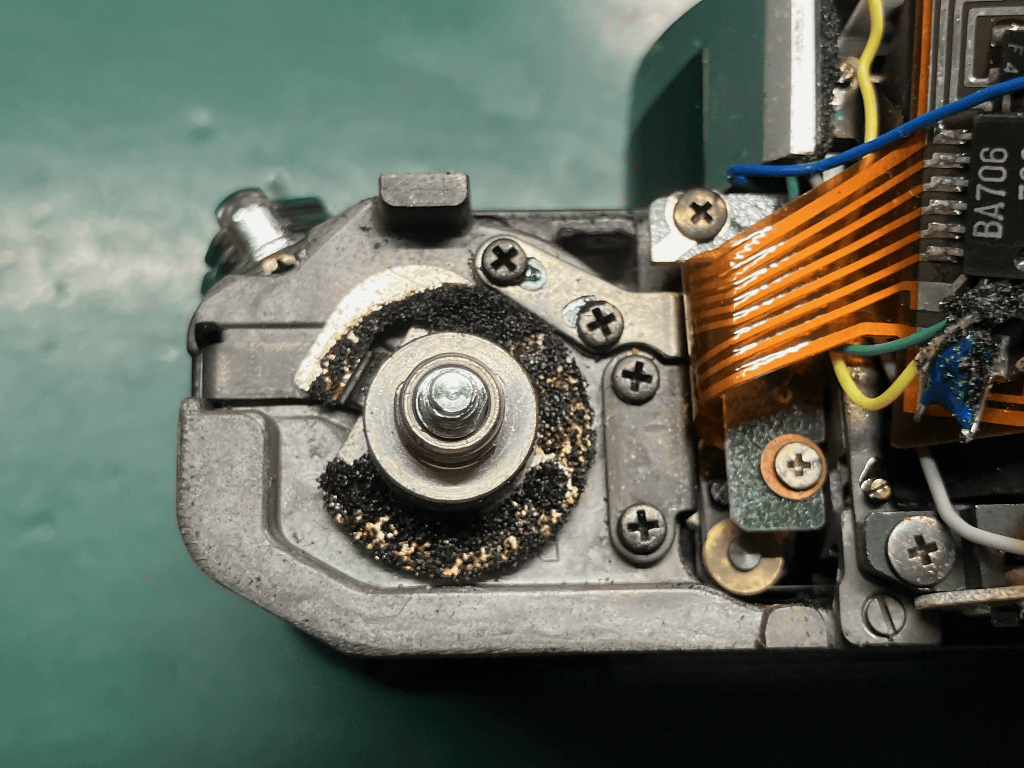 TokyoRepair's tweet photo. PENTAX MX

東京カメラリペアのサイトにて修理内容を紹介
https://t.co/wF2bjHqVjw

シャッター不良
露出計不良
モルト劣化

#フィルムカメラ
#フィルムカメラ修理 https://t.co/fIF4cifXkI