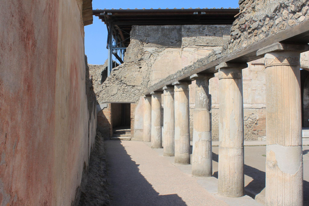 buckspgl's tweet photo. 5 Noble Orders Of Architecture – Pt4

TUSCAN

The Tuscan order is the simplest of the five classical orders of architecture and is generally regarded as a Roman adaptation of the Greek Doric order. 

#bucksmasons #freemasonry #nobleorders https://t.co/8BMBYDUbyp
